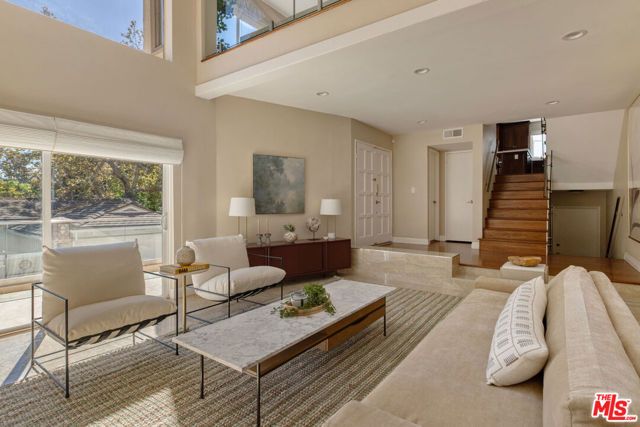 3751 Prestwick Drive, Los Angeles, CA 90027