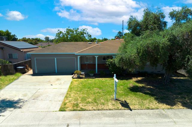 2868 De Ovan Ave, Stockton, CA 95204