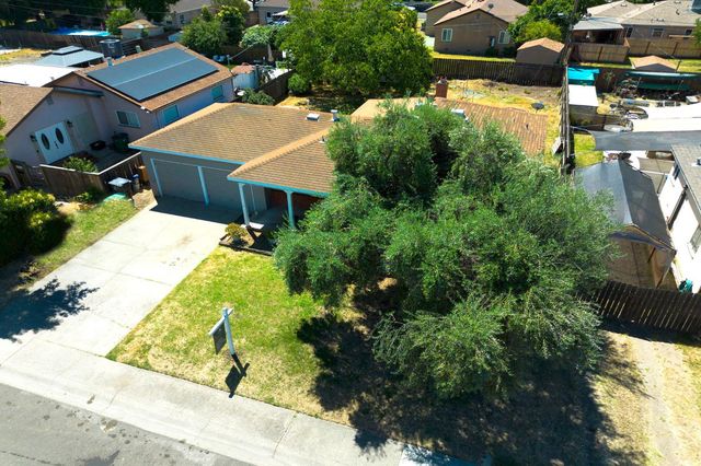 2868 De Ovan Ave, Stockton, CA 95204