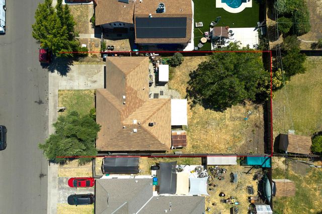 2868 De Ovan Ave, Stockton, CA 95204