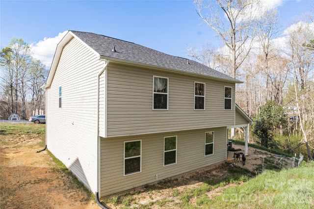 132 Crown Court, Kings Mountain, NC 28086