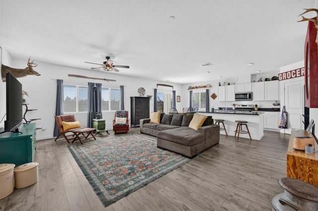 4901 Ambrosia Ct, Roseville, CA 95747