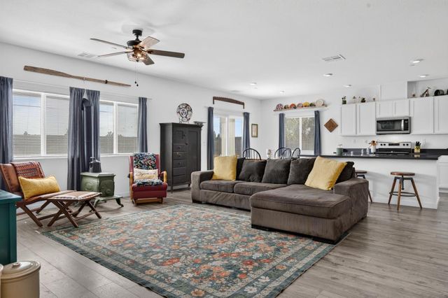 4901 Ambrosia Ct, Roseville, CA 95747