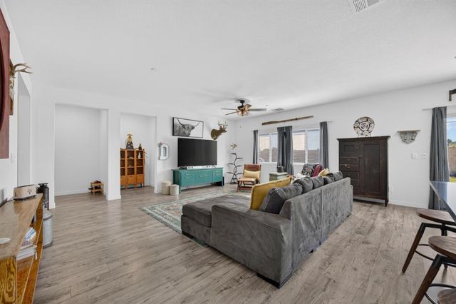 4901 Ambrosia Ct, Roseville, CA 95747