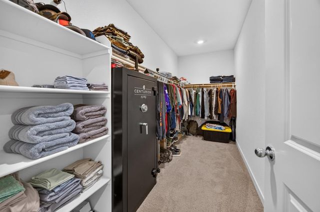 4901 Ambrosia Ct, Roseville, CA 95747