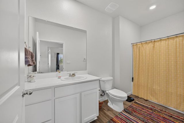 4901 Ambrosia Ct, Roseville, CA 95747