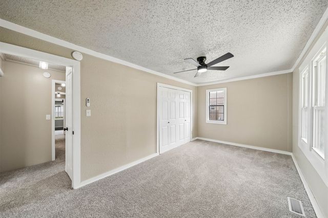 220 E 8th Street, Claremore, OK 74018