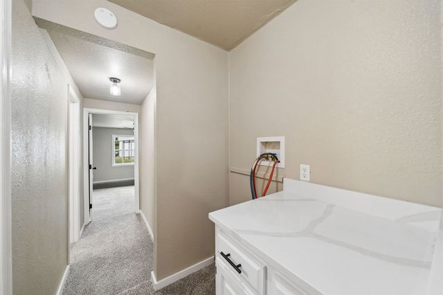 220 E 8th Street, Claremore, OK 74018