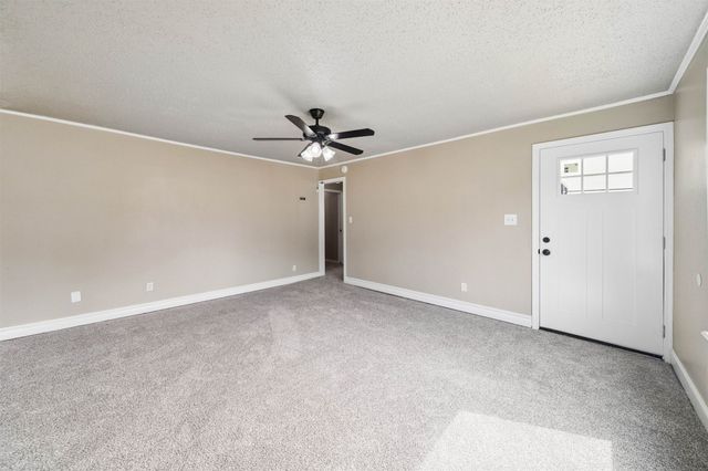 220 E 8th Street, Claremore, OK 74018