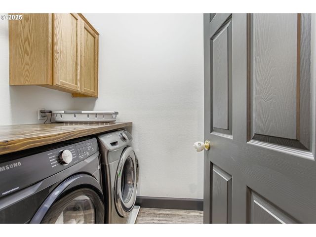 51692 Se 3RD St, Scappoose, OR 97056