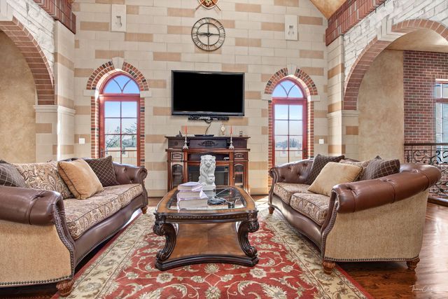 3015 Lincoln Road, Oak Brook, IL 60523