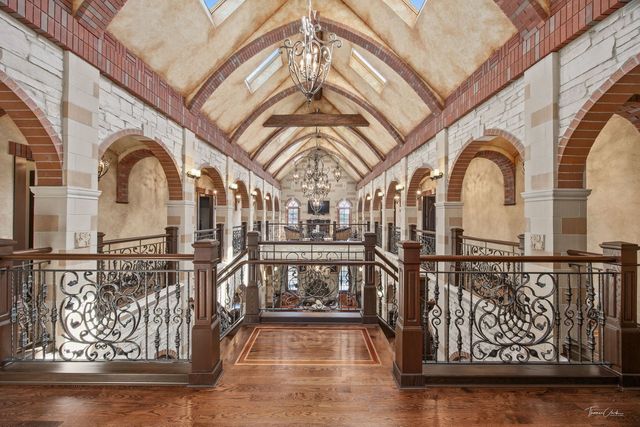 3015 Lincoln Road, Oak Brook, IL 60523