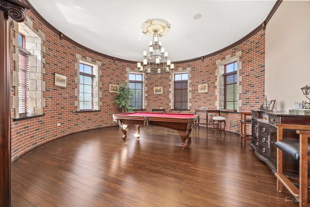 3015 Lincoln Road, Oak Brook, IL 60523