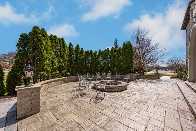 3015 Lincoln Road, Oak Brook, IL 60523