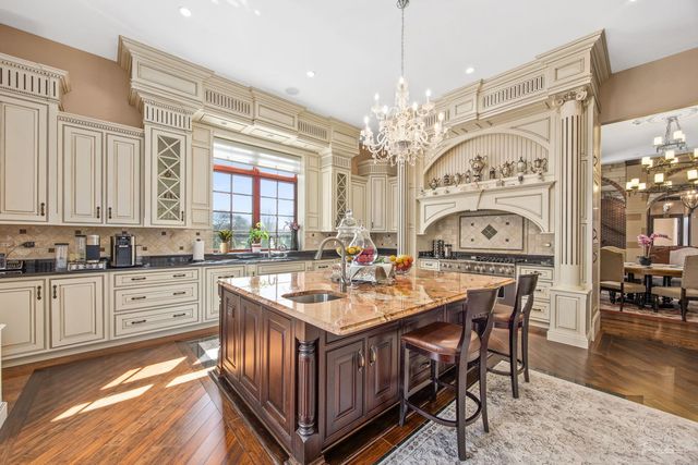 3015 Lincoln Road, Oak Brook, IL 60523