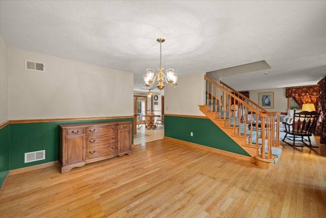 104 Leonard Farm Rd, Abington, MA 02351