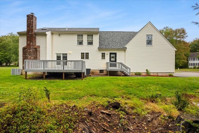 104 Leonard Farm Rd, Abington, MA 02351