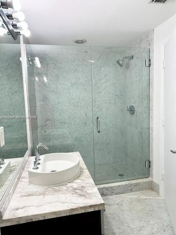 244 Biscayne Blvd 1805, Miami, FL 33132