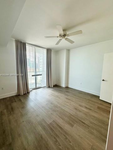 244 Biscayne Blvd 1805, Miami, FL 33132