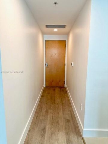 244 Biscayne Blvd 1805, Miami, FL 33132