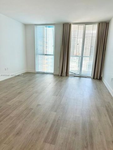 244 Biscayne Blvd 1805, Miami, FL 33132