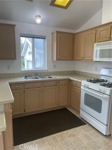 330 Ridgecrest Parkway, Oroville, CA 95966