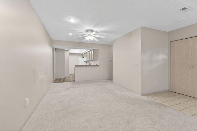 3822 Falls Circle Drive, 23, Hilliard, OH 43026