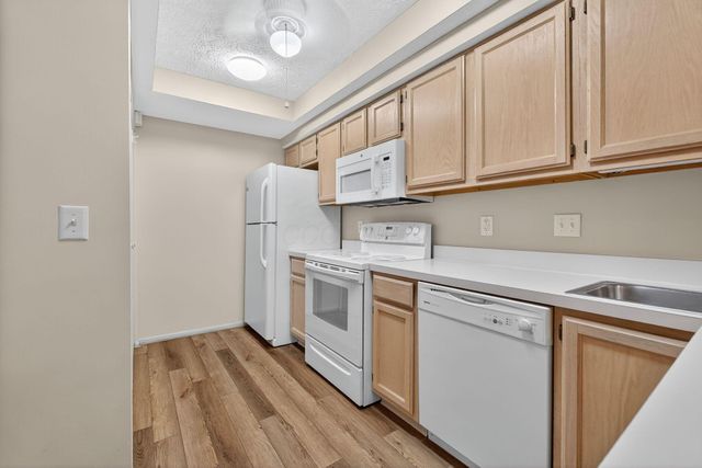 3822 Falls Circle Drive, 23, Hilliard, OH 43026