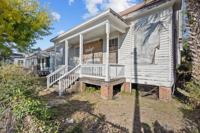 2814 Avenue L, Galveston, TX 77550