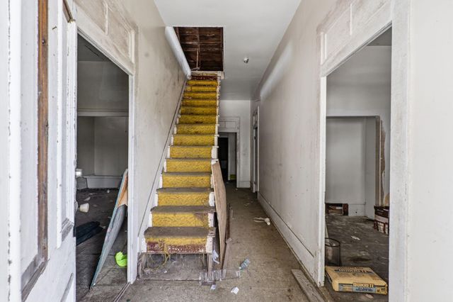 2814 Avenue L, Galveston, TX 77550