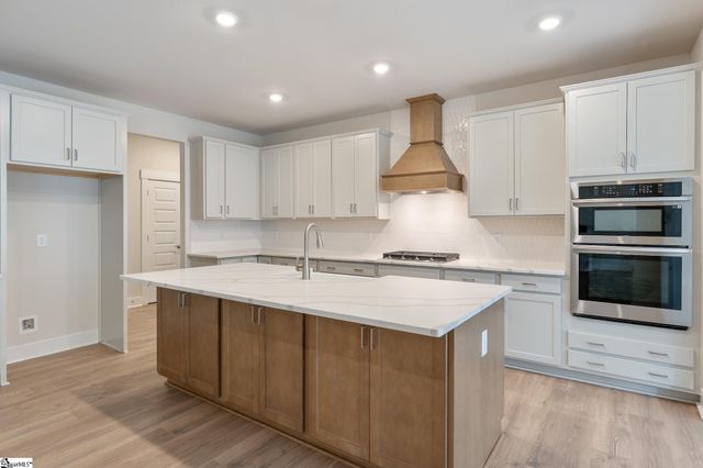 1002 Princeton Road, Williamston, SC 29697