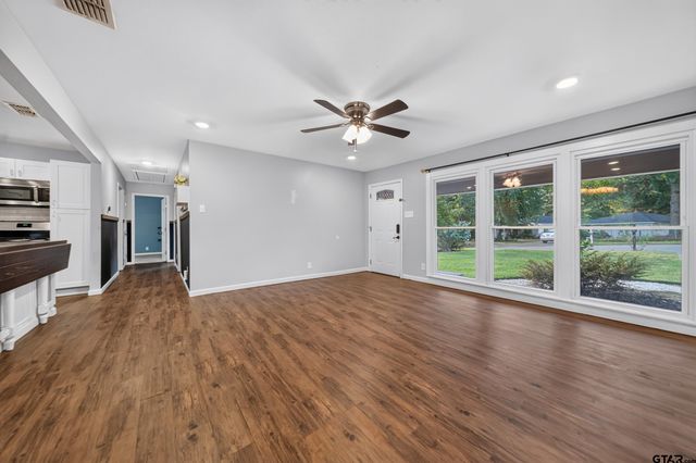 2316 Alta Mira Drive, Tyler, TX 75701