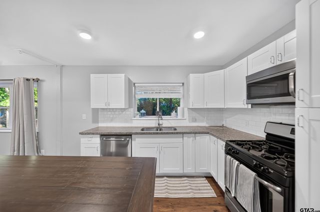 2316 Alta Mira Drive, Tyler, TX 75701