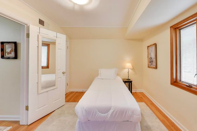 6621 N Keating Avenue, Lincolnwood, IL 60712