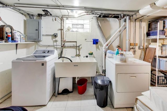 6621 N Keating Avenue, Lincolnwood, IL 60712