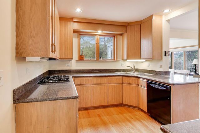 6621 N Keating Avenue, Lincolnwood, IL 60712