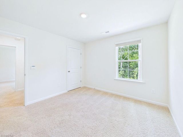 1547 Hamilton Hills Drive, Greensboro, NC 27406
