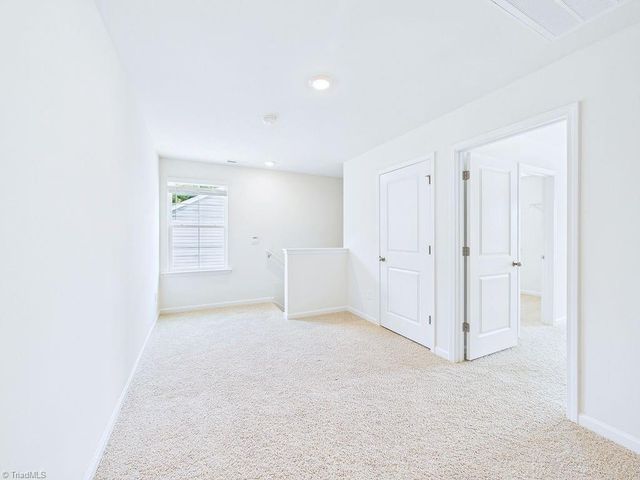 1547 Hamilton Hills Drive, Greensboro, NC 27406