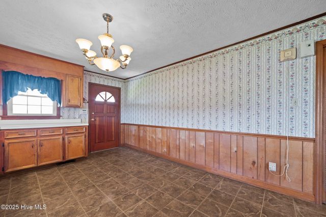 439 Vine Swamp Road, Kinston, NC 28504