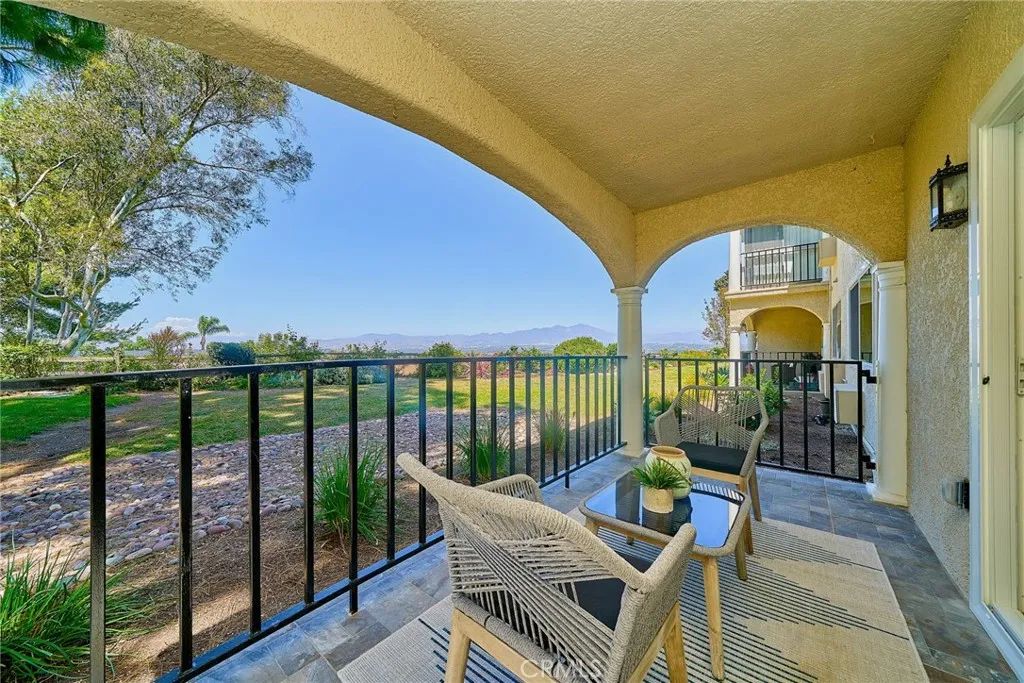 4001 Calle Sonora 1-A, Laguna Woods, CA 92637