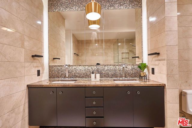 900 W Olympic Boulevard 32F, Los Angeles, CA 90015