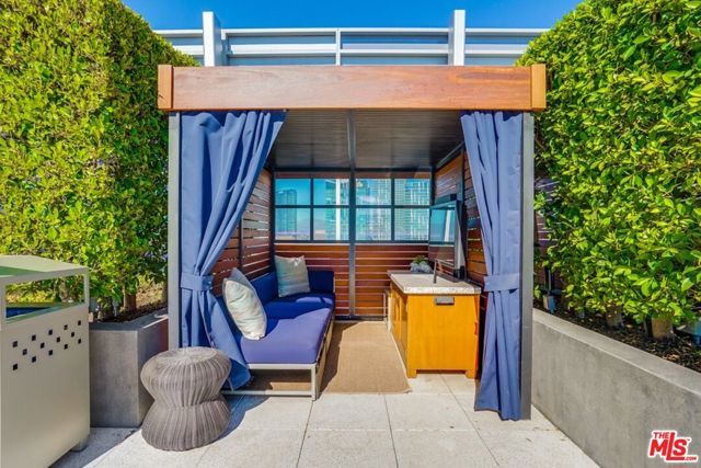 900 W Olympic Boulevard 32F, Los Angeles, CA 90015