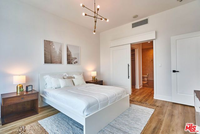 900 W Olympic Boulevard 32F, Los Angeles, CA 90015