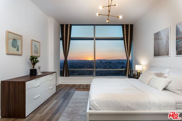 900 W Olympic Boulevard 32F, Los Angeles, CA 90015