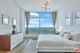 900 W Olympic Boulevard 32F, Los Angeles, CA 90015
