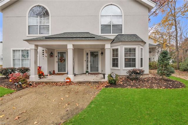 517 Seahorse RN, Chesapeake, VA 23320