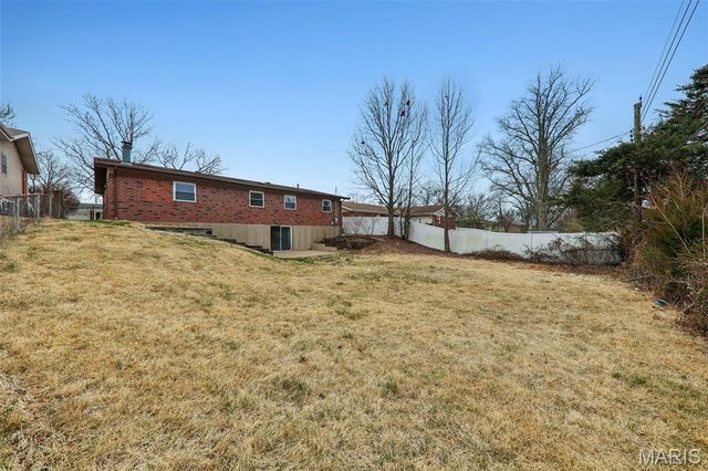 4451 Rhine Drive, Florissant, MO 63033