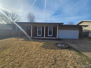 4451 Rhine Drive, Florissant, MO 63033