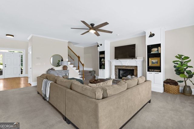 110 Whitaker Way, Hoschton, GA 30548
