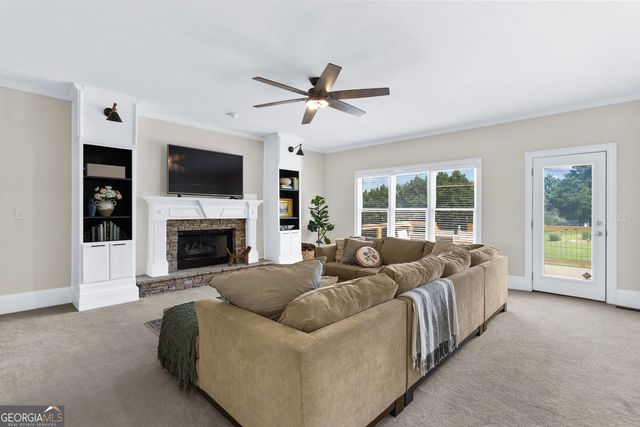 110 Whitaker Way, Hoschton, GA 30548